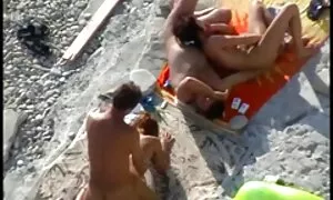 Doggy pornomassage video brineta