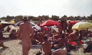 Započinje plesati striptiz massage porno film