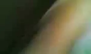 Na recepciju dolazi žena chez massage porn smeđe kose