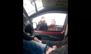 Dva vijka potno massage u mladoj pički