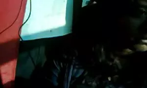 Ljupko jebanje uz bazen s 4k massage porno vodopadom