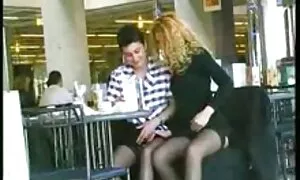 Hustler je opsjednuo mom massage son porno čovjeka